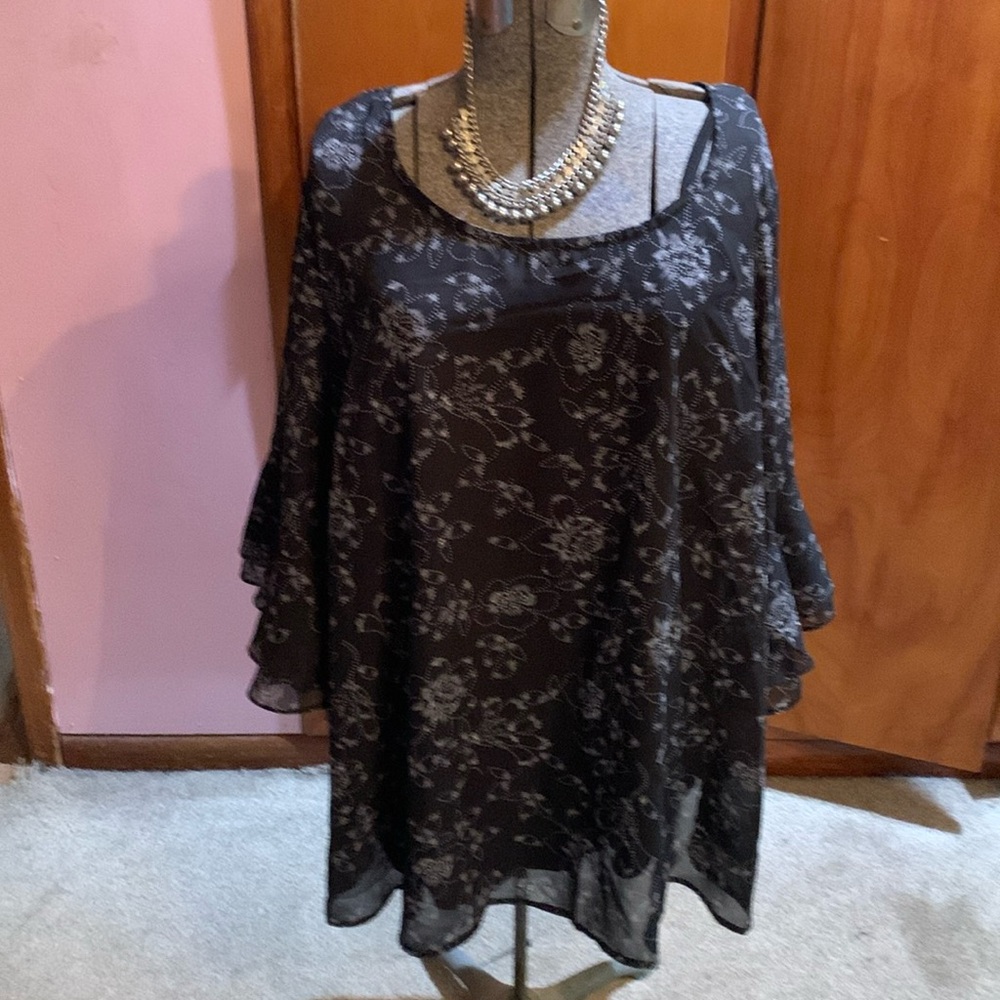 Stunning  WOMENS dress top!!!!!!